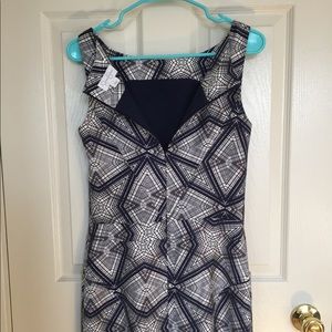 Jessica Simpson Dress (with pockets)